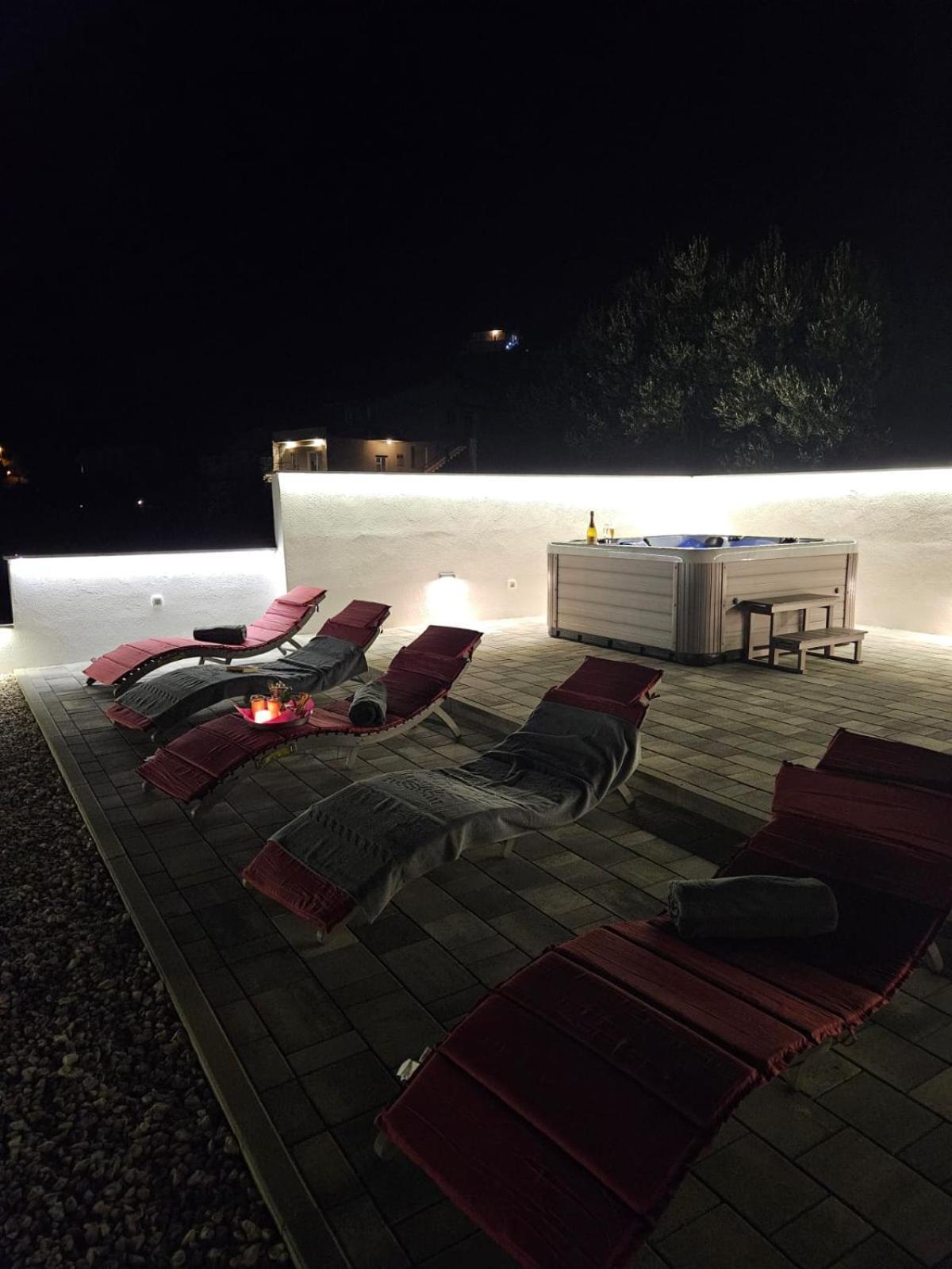 Apartman Koko With Private Jacuzzi マカルスカ エクステリア 写真